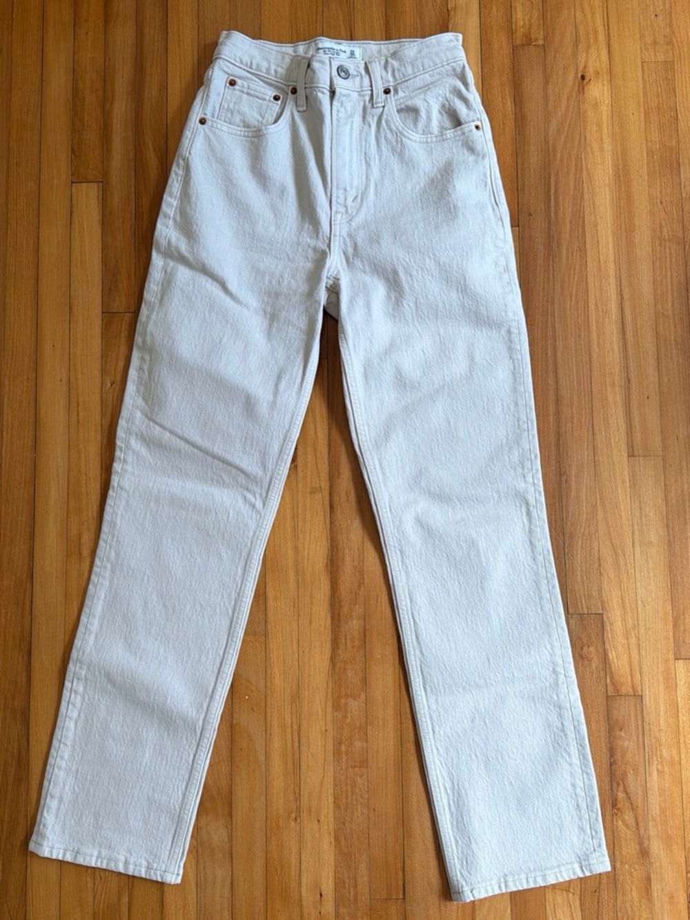 Abercrombie & Fitch Women's High-Rise White Straight-Leg Jeans